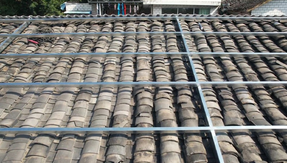 樹脂瓦用什么做架子？樹脂瓦屋頂骨架用什么材料好